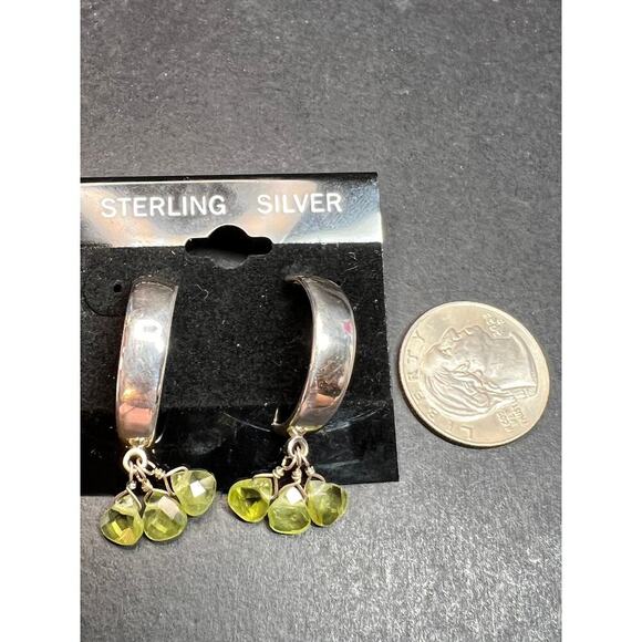NEW peridot sterling silver crescent hoop earrings - Picture 5 of 16